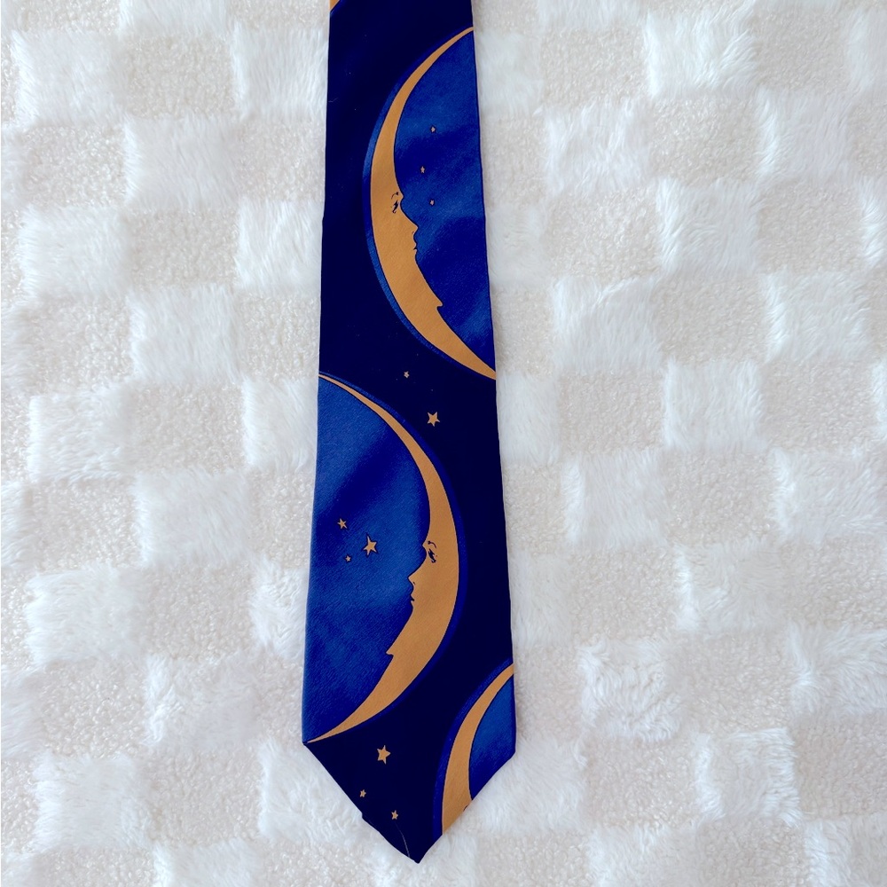 Perry Ellis Disco Moon Tie